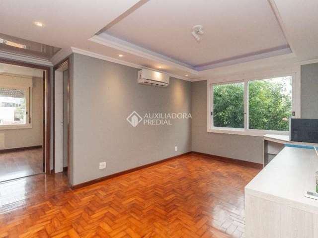 Apartamento com 2 quartos para alugar na Avenida Mariland, 1620, Auxiliadora, Porto Alegre, 62 m2 por R$ 2.500