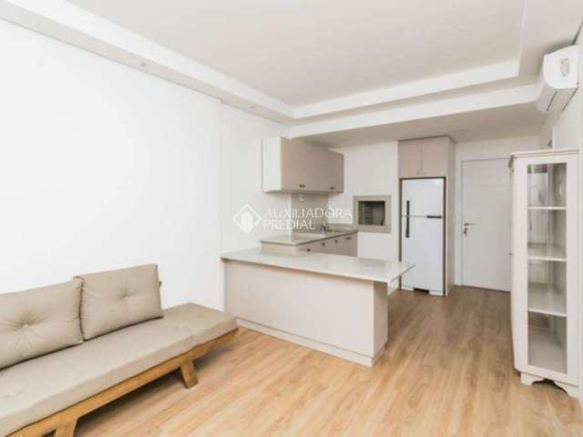 Apartamento com 1 quarto para alugar na Avenida Praia de Belas, 2050, Praia de Belas, Porto Alegre, 45 m2 por R$ 3.750