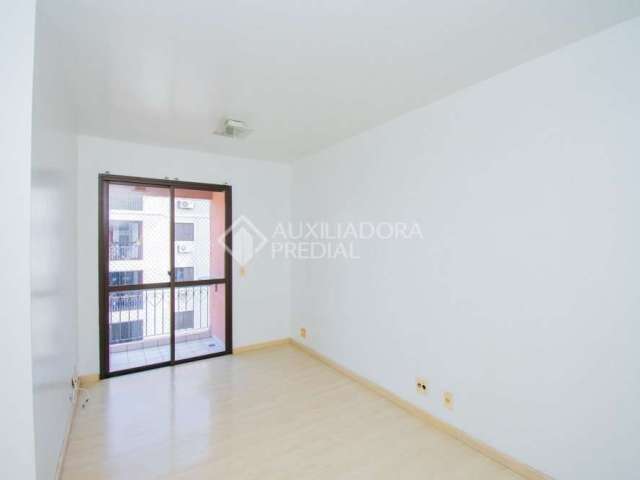 Apartamento com 3 quartos para alugar na Avenida Sertório, 9200, Sarandi, Porto Alegre, 70 m2 por R$ 1.700