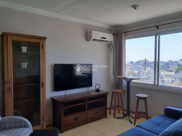 Apartamento com 1 quarto para alugar na Avenida Independência, 354, Independência, Porto Alegre, 50 m2 por R$ 1.800