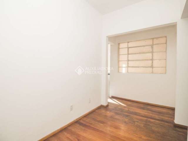 Apartamento com 1 quarto para alugar na Avenida Cristóvão Colombo, 911, Floresta, Porto Alegre, 40 m2 por R$ 1.100