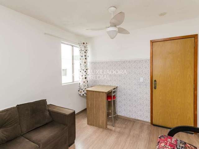 Apartamento com 2 quartos para alugar na Rua Capitão Pedroso, 584, Restinga, Porto Alegre, 38 m2 por R$ 960