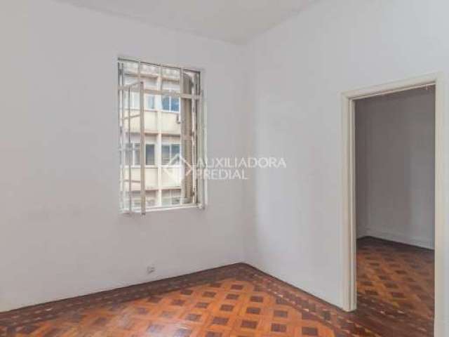 Sala comercial para alugar na Rua General Câmara, 52, Centro Histórico, Porto Alegre, 133 m2 por R$ 2.400