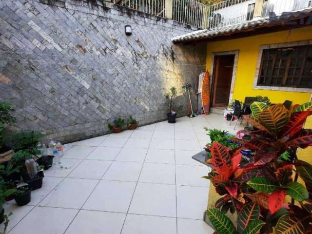 Casa à venda, 250 m² por R$ 900.000,00 - Vila Valqueire - Rio de Janeiro/RJ