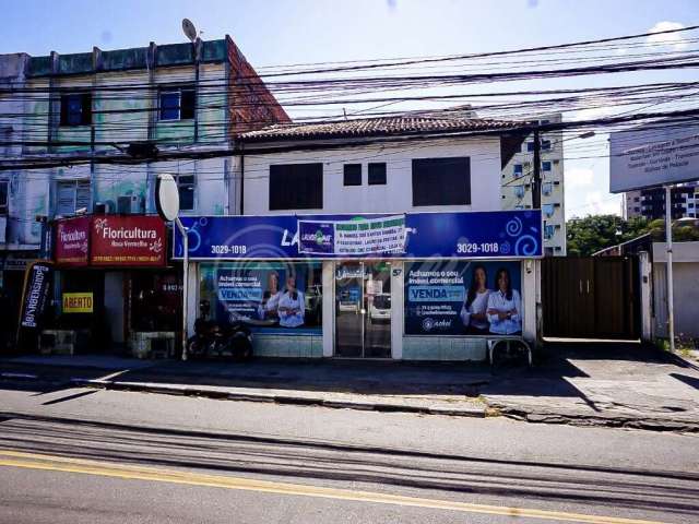 Loja à venda no bairro Vilas do Atlantico - Lauro de Freitas/BA
