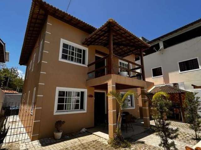 Casa à venda no bairro Recreio Ipitanga - Lauro de Freitas/BA