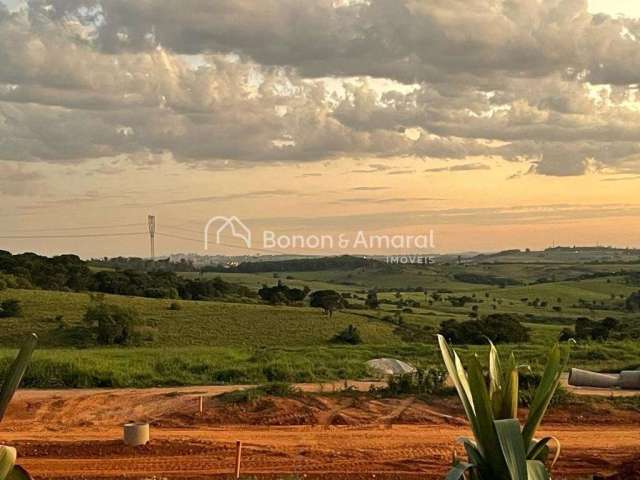 Terreno em condomínio fechado à venda no Colinas do Castelo, Jaguariúna  por R$ 350.000