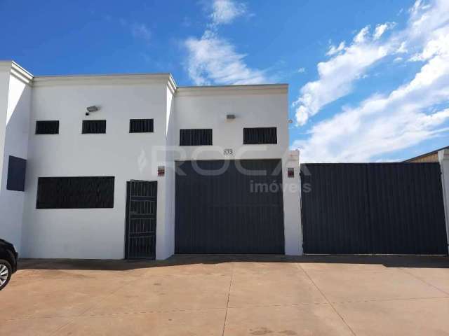 Aluguel de Galpão Comercial na VILA NERY - São Carlos | 3 Banheiros | Espaço para Sala