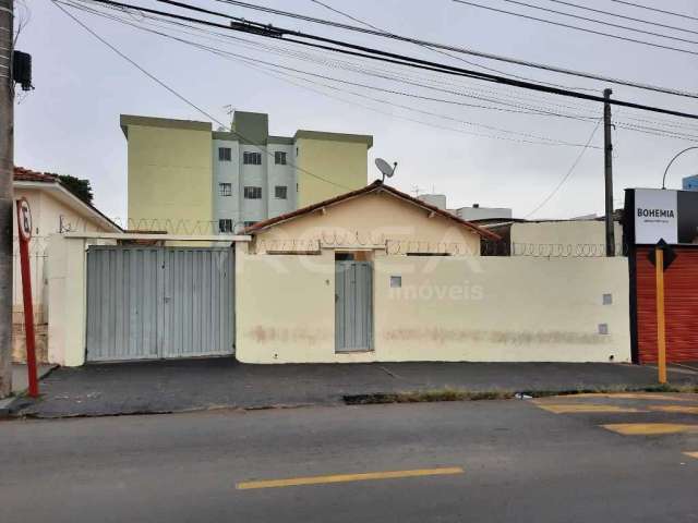 Casa com 2 quartos para alugar na Cidade Jardim, São Carlos , 225 m2 por R$ 2.223