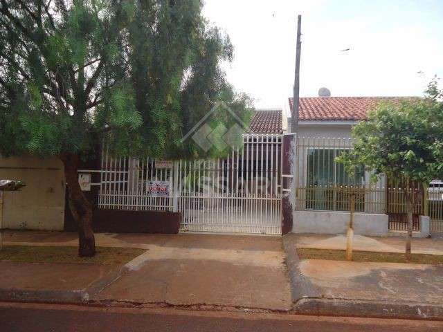 Casa com 2 quartos à venda na Rua Eloy Victor de Melo, 487-A, Jardim Paulista, Maringá por R$ 300.000