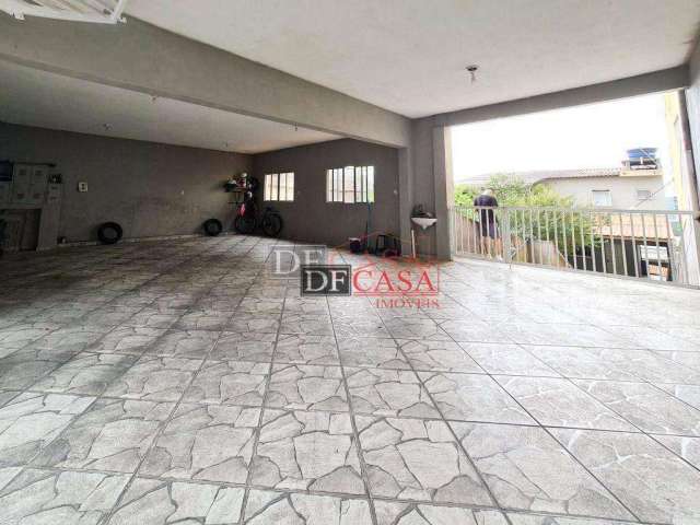 Casa à venda na Rua Serra de Santa Marta, 420, Vila Carmosina, São Paulo por R$ 700.000