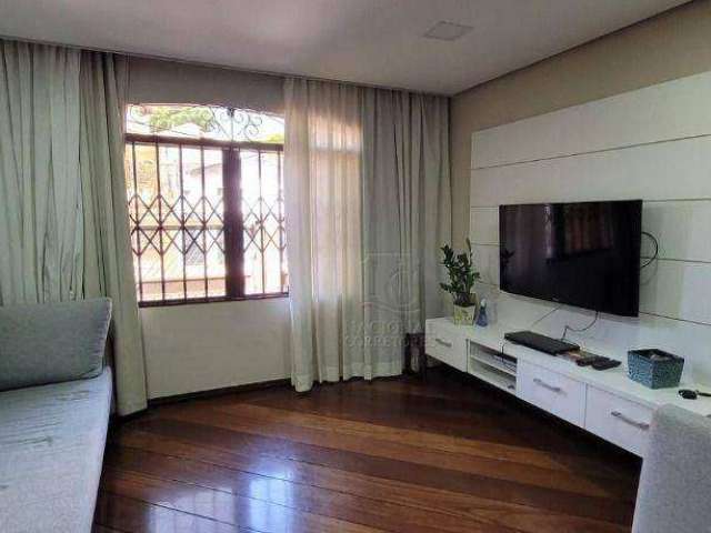 Sobrado com 3 dormitórios à venda, 295 m² por R$ 950.000,00 - Utinga - Santo André/SP