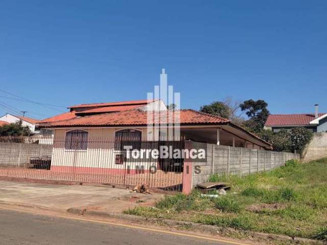 Casa com amplo terreno a venda em Uvaranas, Ponta Grossa, PR