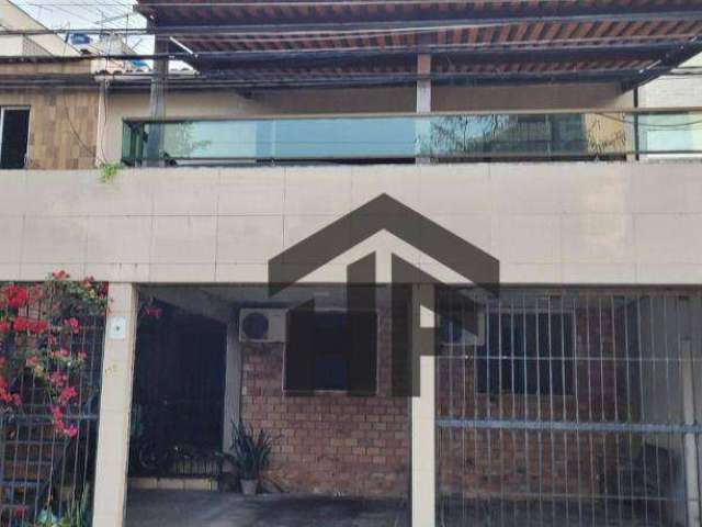 Casa de 5 Quartos à venda, localizada na Encruzilhada - Recife/Pernambuco.
