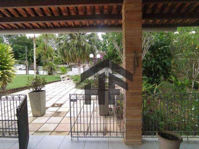 Casa de 400m² à venda, com 4 suítes, localizada em Aldeia, Paudalho - Pernambuco.
