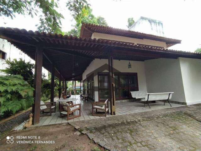 Casa de 580m² para alugar, localizada em Aldeia, Camaragibe - Pernambuco
