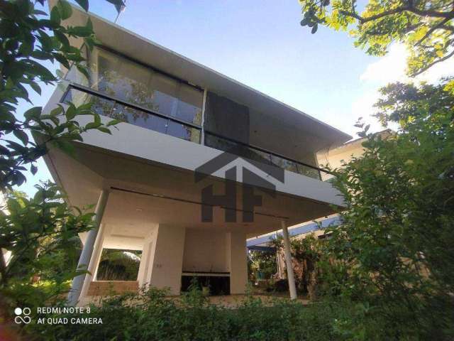 Casa de 318m² à venda, com 4 quartos (2 suítes), localizada em Aldeia, Camaragibe - Pernambuco.