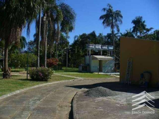 Sobrado residencial à venda, Santana, Pindamonhangaba.