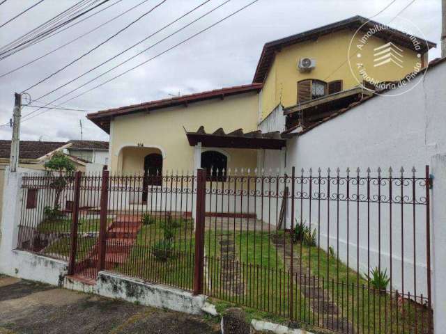 Casa com 2 dormitórios para alugar, 83 m² por R$ 1.864,89/mês - Centro - Pindamonhangaba/SP