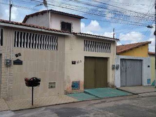Casa com 2 dormitórios à venda, 70 m² por R$ 200.000,00 - Distrito Industrial - Maracanaú/CE
