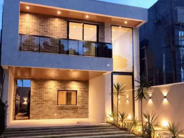 Casa com 4 quartos à venda, 202 m² por R$ 1.895.000 - Maraponga - Fortaleza/CE