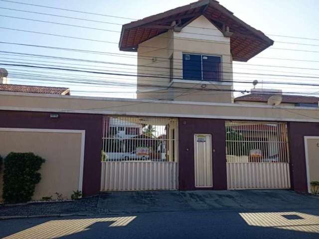 Casa com 4 quartos à venda, 140 m² por R$ 650.000 - Cidade dos Funcionários - Fortaleza/CE