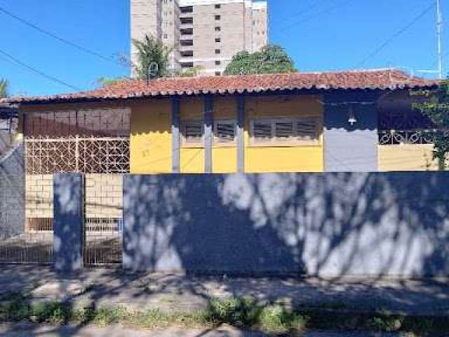 Casa com 4 dormitórios à venda por R$ 800.000,00 - Parangaba - Fortaleza/CE