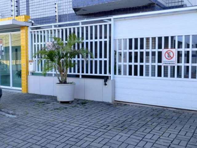 Apartamento com 3 dormitórios à venda, 105 m² por R$ 299.000,00 - Benfica - Fortaleza/CE