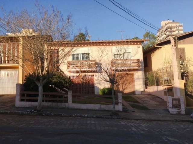 Casa em condomínio fechado com 3 quartos à venda na VITORIO VALENTI, 47, São Francisco, Bento Gonçalves, 201 m2 por R$ 650.000