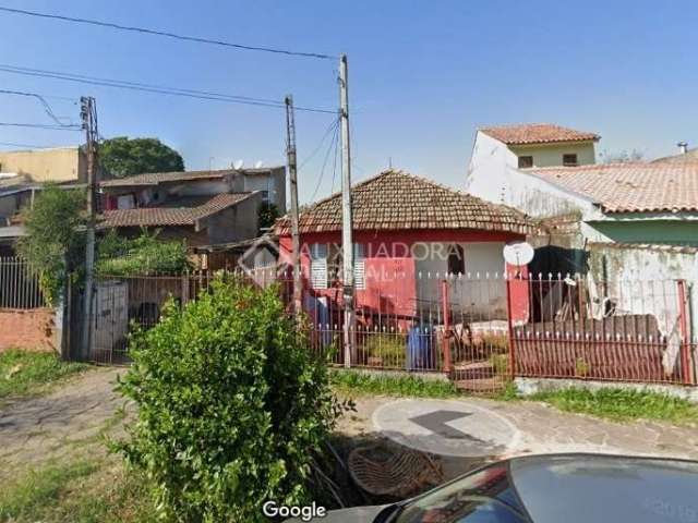 Terreno em condomínio fechado à venda na Rua Minas Gerais, 271, Niterói, Canoas, 484 m2 por R$ 299.000