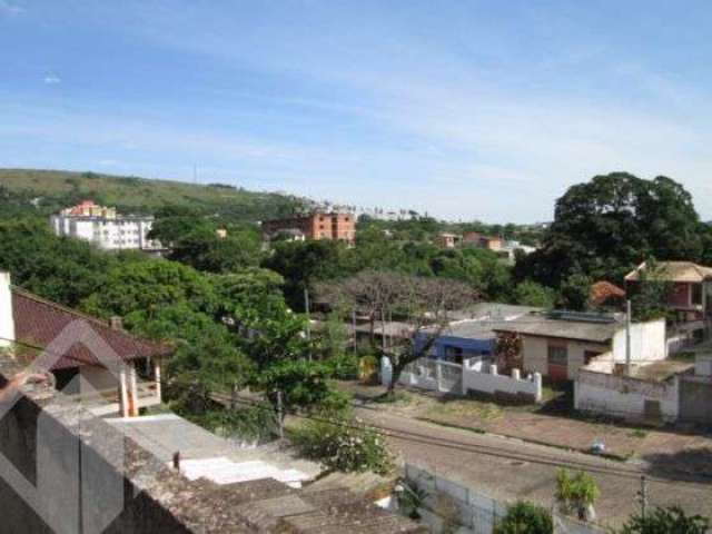 Casa em condomínio fechado com 5 quartos à venda na Avenida Cruz Alta, 78, Nonoai, Porto Alegre, 180 m2 por R$ 375.000