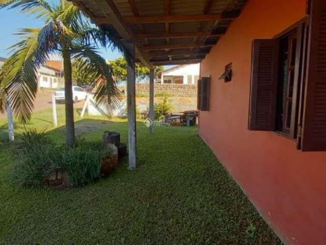 Casa com 2 quartos à venda na MARIO QUINTANA, 70, Jardim dos Lagos, Guaíba, 80 m2 por R$ 340.000