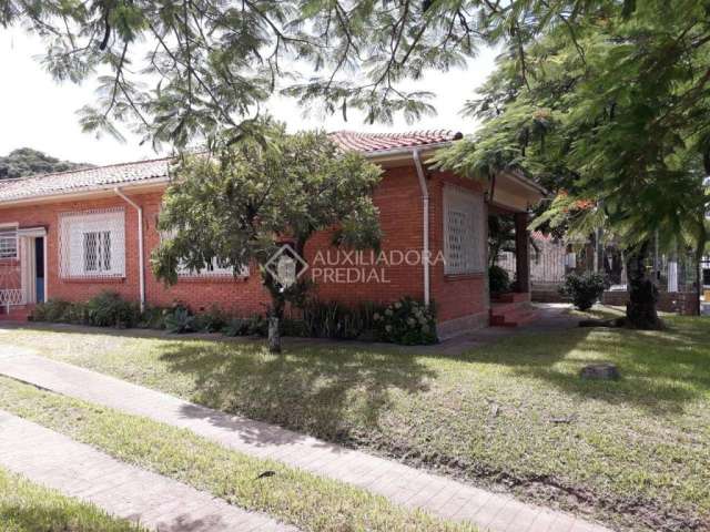 Casa em condomínio fechado com 3 quartos à venda na Avenida Getúlio Vargas, 2141, Centro, Guaíba, 299 m2 por R$ 2.550.000