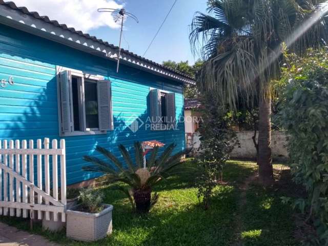 Casa com 3 quartos à venda na Espã­rito Santo, 156, Parque 35, Guaíba, 70 m2 por R$ 350.000