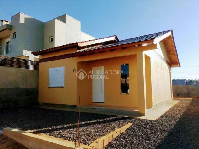 Casa com 2 quartos à venda na Rua Fernandes Teixeira, 51, Jardim dos Lagos, Guaíba, 55 m2 por R$ 308.000