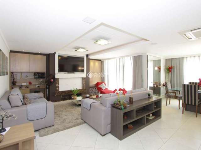 Casa com 3 quartos à venda na NORUEGA, 345, Estância Velha, Canoas, 256 m2 por R$ 1.550.000