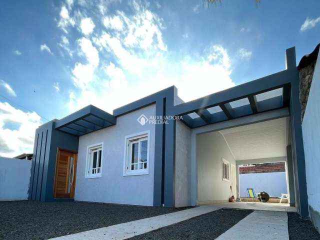 Casa com 2 quartos à venda na Quadra H Quatro A, 26, Guajuviras, Canoas, 62 m2 por R$ 350.000