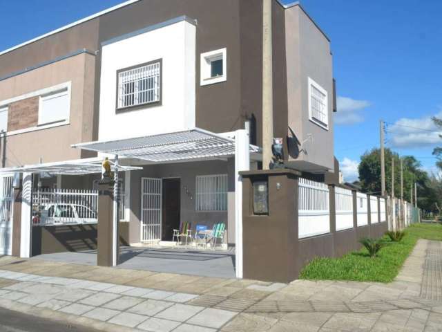 Casa com 3 quartos à venda na Caldas Junior, 1658, Centro, Tramandaí, 120 m2 por R$ 520.000