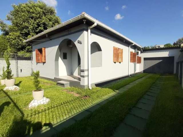 Casa com 3 quartos à venda na Rua Carlos Gomes, 137, Parque Tamandaré, Esteio, 16 m2 por R$ 476.000