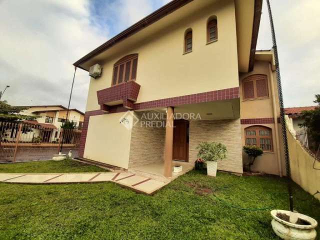 Casa em condomínio fechado com 3 quartos à venda na Rua Afonso Caviraghi, 463, Igara, Canoas, 248 m2 por R$ 849.000