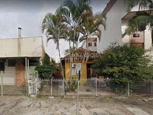 Terreno em condomínio fechado à venda na Rua João de Magalhães, 63, Passo da Areia, Porto Alegre, 396 m2 por R$ 899.800