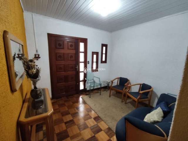 Casa com 3 quartos à venda na Beco Pedro Rodrigues Bittencourt, 170, Vila Nova, Porto Alegre, 120 m2 por R$ 610.000
