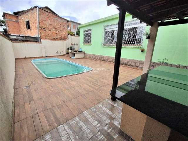 Casa com 3 quartos à venda na Rua Humberto de Campos, 630, Partenon, Porto Alegre, 150 m2 por R$ 1.800.000