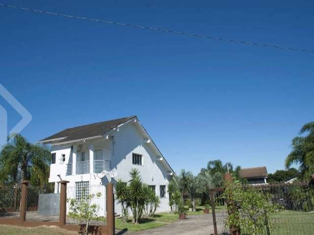 Casa em condomínio fechado com 3 quartos à venda na DOS AGAPANTOS, 1, Águas Claras, Viamão, 500 m2 por R$ 1.750.000