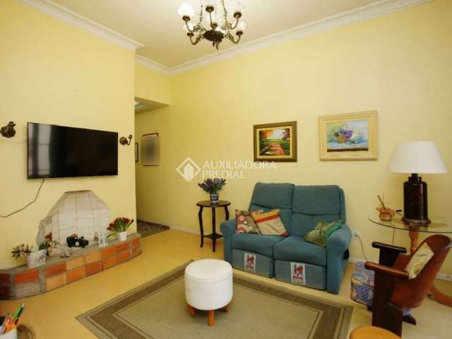 Apartamento com 4 quartos à venda na Rua Doutor Barros Cassal, 278, Floresta, Porto Alegre, 137 m2 por R$ 449.900