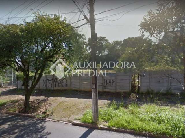 Terreno em condomínio fechado à venda na Avenida Teixeira Mendes, 115, Chácara das Pedras, Porto Alegre, 374 m2 por R$ 750.000