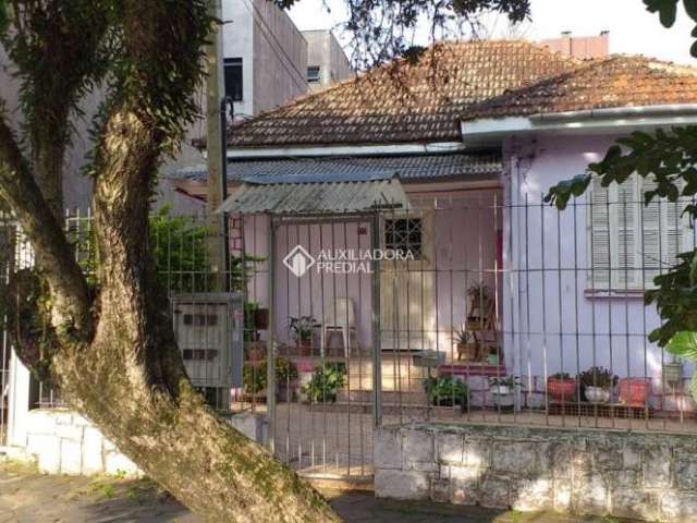 Casa com 2 quartos à venda na Rua Chile, 729, Jardim Botânico, Porto Alegre, 440 m2 por R$ 800.000