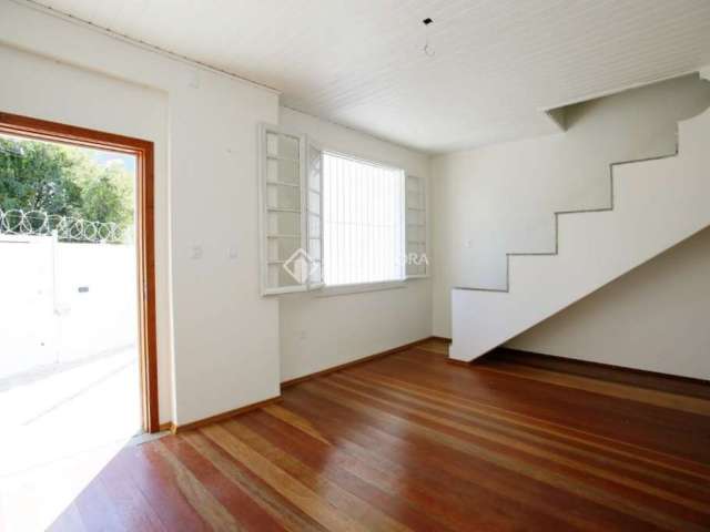 Casa em condomínio fechado com 2 quartos para alugar na Rua João Guimarães, 252, Santa Cecília, Porto Alegre, 213 m2 por R$ 5.000