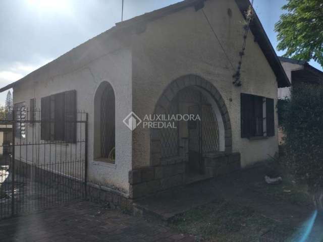Casa com 3 quartos à venda na Rua Júlio Lopes dos Santos Sobrinho, 201, Santa Tereza, Porto Alegre, 100 m2 por R$ 435.000