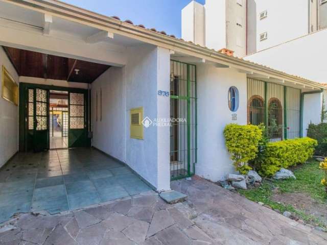 Casa com 3 quartos à venda na Rua Jaguari, 878, Cristal, Porto Alegre, 200 m2 por R$ 899.000